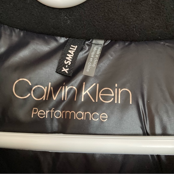 Calvin Klein Performance Puffer coat with Detachable Fur Hood, Blush Pink, XS - Picture 4 of 6